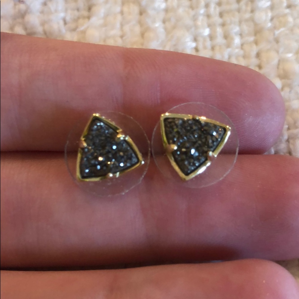 Kendra Scott studs